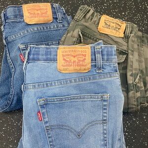 Lot of Levi's Men's Blue and Camouflage Skinny Jeans 2 are SZ 14, one SZ 16